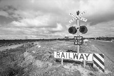Bild: AP Digital - Crossing Railway - 150g Vlies
